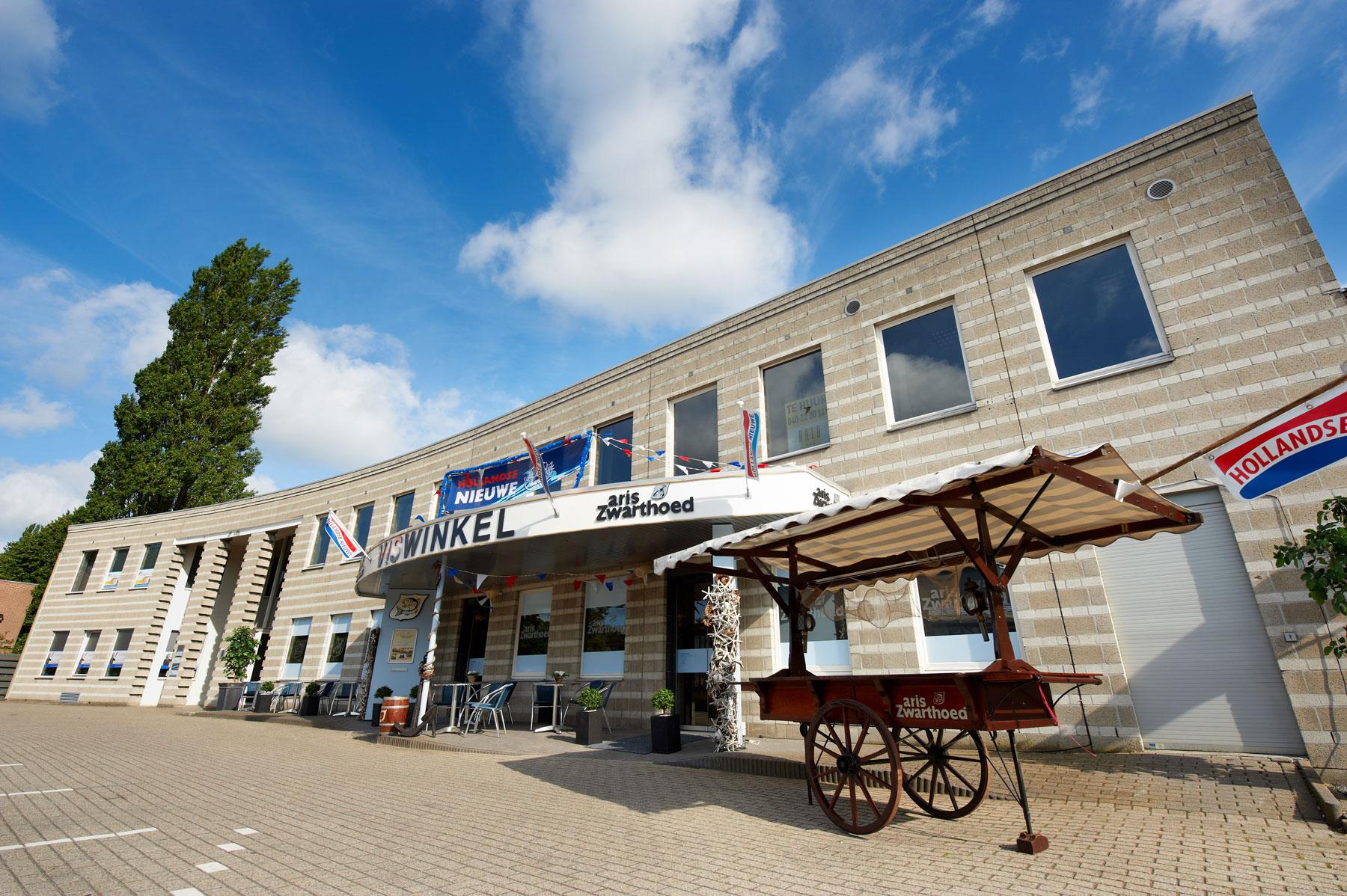 Het pand van Viswinkel Aris Zwarthoed