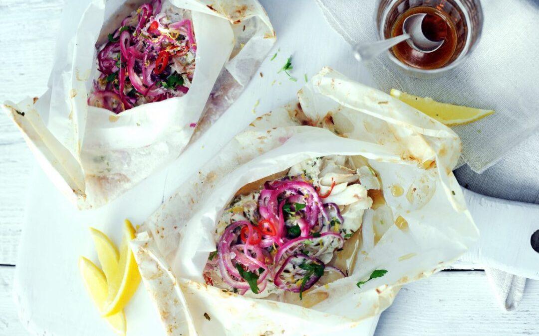 Kabeljauw en papillotte met yoghurt, koriander en komijn